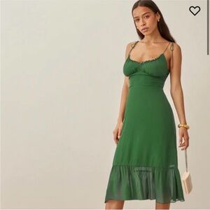 Sleeveless Green Midi Dress with Tie Straps
